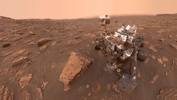 Марсоход Curiosity сделал селфи во время марсианской бури Марсоход Curiosity сделал селфи во время марсианской бури - Sputnik Молдова