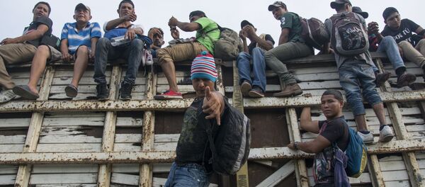 Мигранты, архивное фото.  - Sputnik Молдова