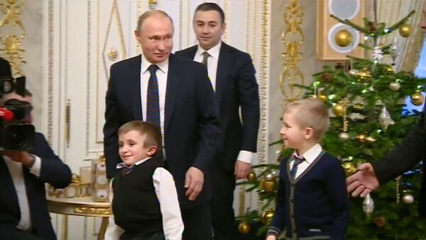 Путин исполнил мечту тяжелобольного мальчика. - Sputnik Молдова
