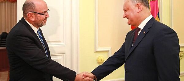 Președintele Igor Dodon și ambasadorul Eliyahu Yerushalmi - Sputnik Moldova