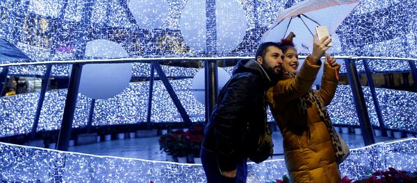 Рождественская ель в Греции  - Sputnik Moldova-România