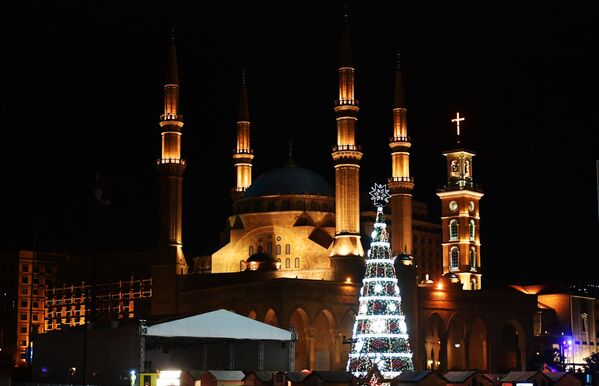 Pom de Crăciun pe o stradă din Beirut - Sputnik Moldova