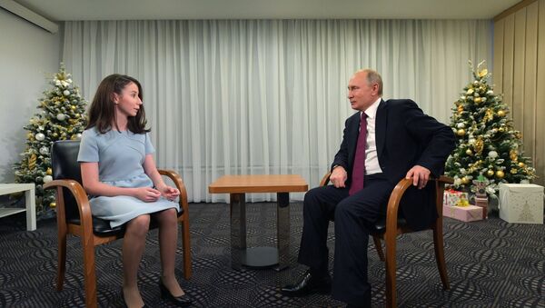 Президент РФ В. Путин после пресс-конференции дал интервью Регине Парпиевой - Sputnik Moldova-România