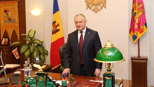 Президент Молдовы Игорь Додон провел экскурсию по недавно открытому после реставрации зданию администрации главы государства - Sputnik Moldova