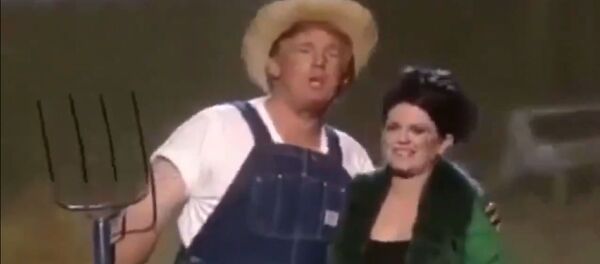 Трамп спел с вилами в руках - Sputnik Молдова