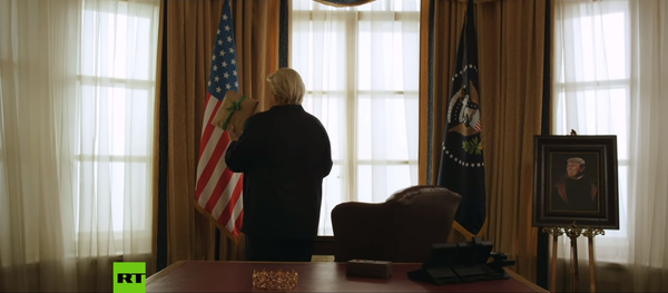 Новогоднее вмешательство в Белом доме: что RT подарил Трампу на Рождество - Sputnik Молдова