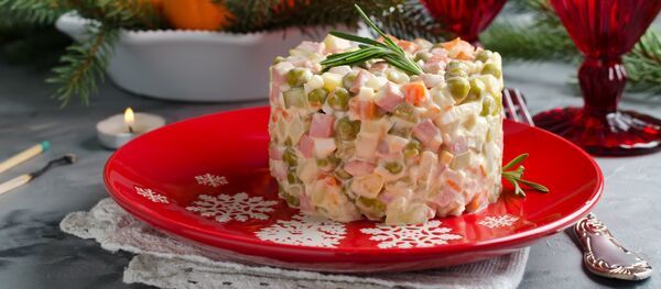 Салат оливье Салат оливье - Sputnik Moldova