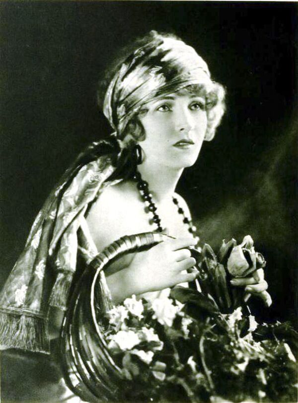 Американская актриса немого кино Клер Виндзор, 1921 год - Sputnik Молдова