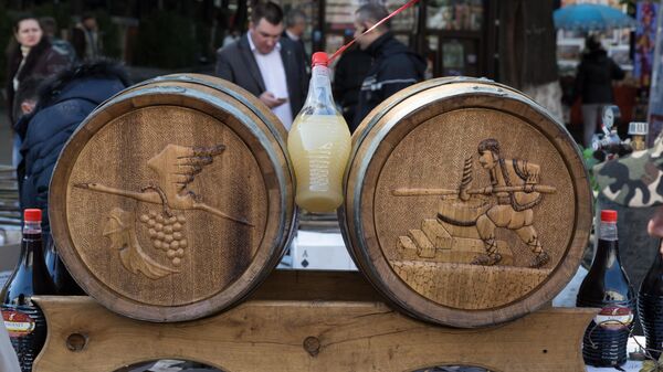 ТПП Молдовы наградила лучших производителей домашнего вина в стране - Sputnik Молдова