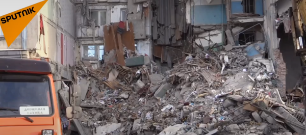 LIVE: Спасательная операция на месте обрушения дома в Магнитогорске LIVE: Спасательная операция на месте обрушения дома в Магнитогорске - Sputnik Молдова