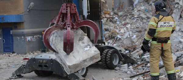 Situația în Magnitogorsk în legătură cu prăbușirea scării unui bloc locativ - Sputnik Moldova