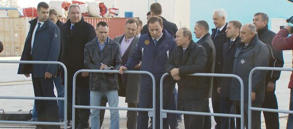 Путин осмотрел Восточный и разрешил провести первый пуск в 2016 году - Sputnik Молдова