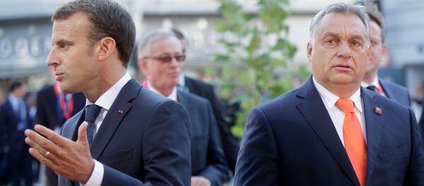 Viktor Orban Emmanuel Macron - Sputnik Moldova
