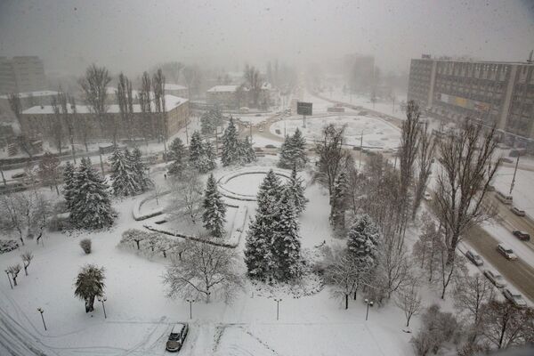 Afară ninge ca-n povești... - Sputnik Moldova