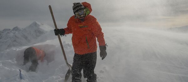 Furtună de zăpadă în munți Furtună de zăpadă în munți - Sputnik Moldova-România