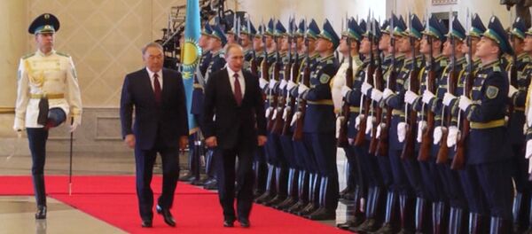 Назарбаев и Путин обсудили развитие ЕЭС и борьбу с терроризмом - Sputnik Молдова