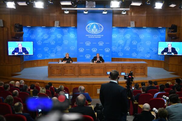 Лавров: Москва будет реагировать на военную активность НАТО у границ России - Sputnik Молдова