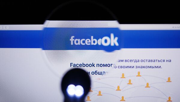 Страница социальной сети Фейсбук на экране компьютера. - Sputnik Moldova-România
