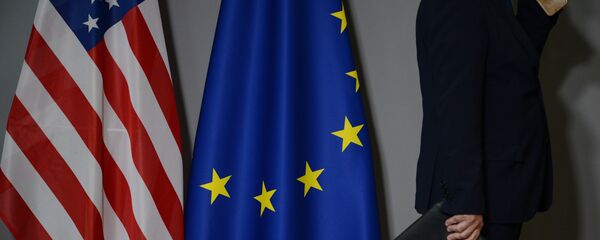 Drapele - SUA și UE - Sputnik Moldova