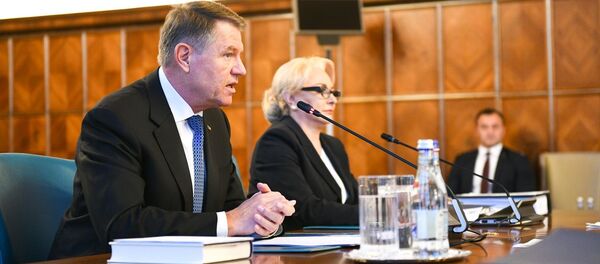 Klaus Iohannis și Viorica Dăncilă - Sputnik Moldova-România