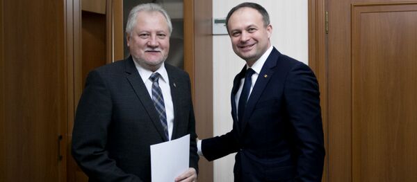 Andrian Candu cu Veaceslav Untila, președintele Curții de Conturi Andrian Candu cu Veaceslav Untila, președintele Curții de Conturi - Sputnik Moldova