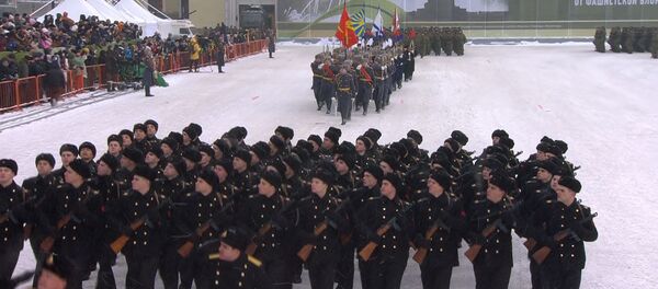 Парад в честь 75-летия снятия блокады Ленинграда - Sputnik Moldova