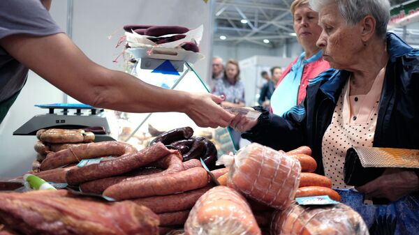 Производители свинины в Молдове: мяса в стране достаточно, но проблемы есть - Sputnik Молдова