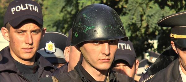 За возможными нарушителями следили в оба. За возможными нарушителями следили в оба. - Sputnik Молдова