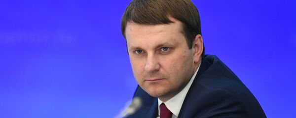 Президент РФ В. Путин провел заседание наблюдательного совета Агентства стратегических инициатив - Sputnik Moldova-România