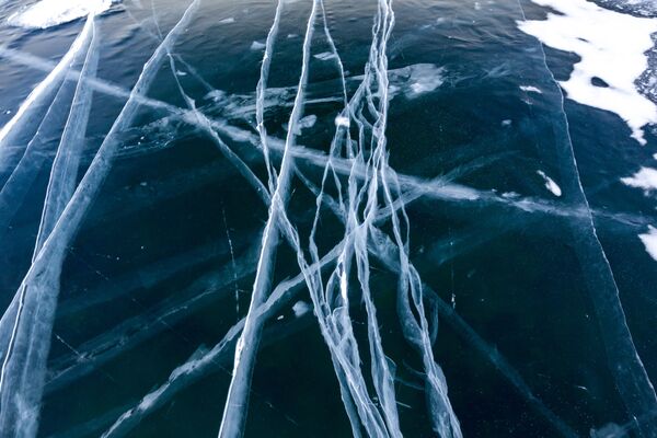 Gheață pe lacul Baikal - Sputnik Moldova-România