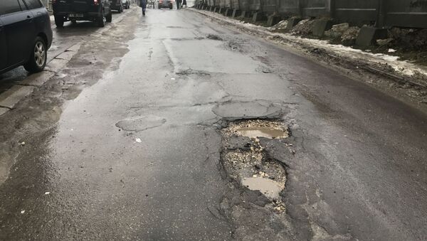 Разбитые улицы Кишинева - Sputnik Moldova