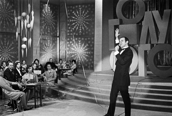 Ушла легенда: умер известный диктор программы Время Ушла легенда: умер известный диктор программы Время - Sputnik Молдова