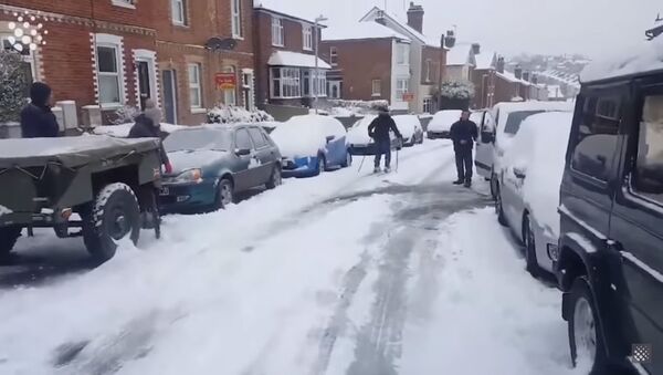 Снежные бури обрушились на Британию - как отреагировали англичане - Sputnik Молдова