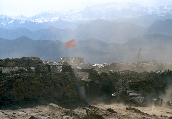 Afganistan. Avanpostul militar din munți al contingentul limitat al trupelor sovietice, în apropierea orașului Kabul, 1 noiembrie 1989 - Sputnik Moldova