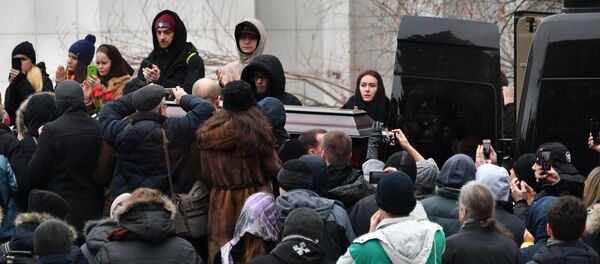 Церемония прощания с рэпером Децлом - Sputnik Молдова