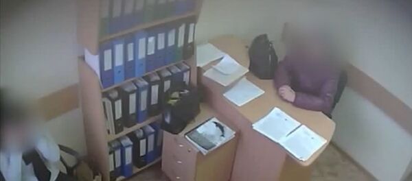 Unsprezece angajaţi ai Centrului de sănătate publică au fost reţinuţi de CNA - Sputnik Moldova