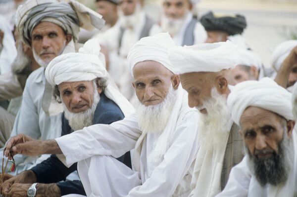 Хамид Карзай: межафганская встреча в Москве - исторический шаг Хамид Карзай: межафганская встреча в Москве - исторический шаг - Sputnik Молдова