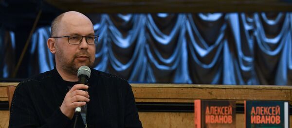 Писатель Алексей Иванов на встрече с читателями в рамках акции Библионочь-2018 - Sputnik Молдова