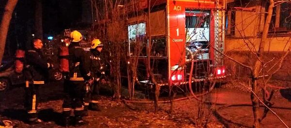 Пожар в жилом доме на улице Браништий - Sputnik Moldova