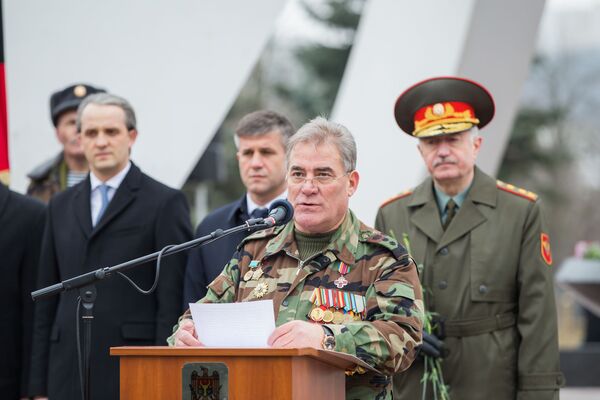 В ходе митинга, приуроченного к памятной дате, выступил председатель национального Союза ветеранов войны в Афганистане Михаил Мокан. - Sputnik Молдова