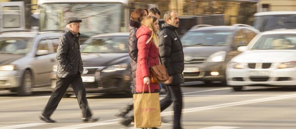Люди в городе  - Sputnik Moldova