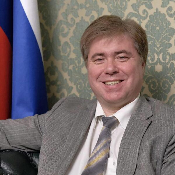 Российского наблюдателя за выборами от миссии БДИПЧ ОБСЕ отстранили от работы Российского наблюдателя за выборами от миссии БДИПЧ ОБСЕ отстранили от работы - Sputnik Молдова
