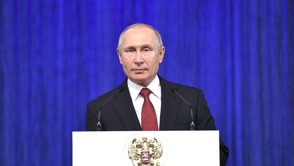 Президент Путин выступил на торжественном вечере по случаю Дня защитника Отечества  - Sputnik Молдова