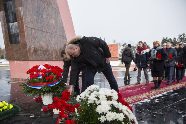 Поклон тем, кто пожертвовал своей жизнью за мир и справедливость в годы Великой Отечественной войны. - Sputnik Молдова