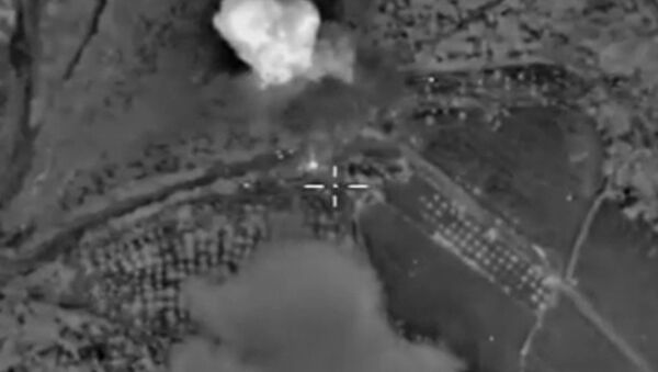 ВКС РФ уничтожили склад и мастерскую террористов в Сирии - Sputnik Молдова