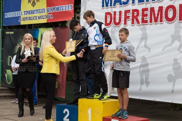 Награждение победителей Masters Dufremol 2015 среди мальчиков до 12 лет - Sputnik Молдова