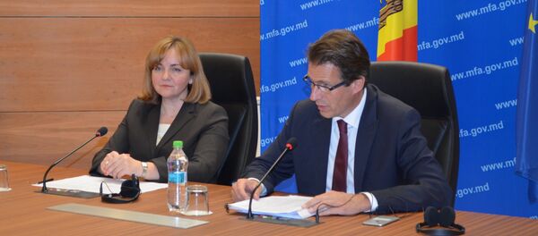 Natalia Gherman şi directorul executiv pentru Europa și Asia Centrală din cadrul Serviciului European pentru Acțiune Externă, Gunnar Wiegand - Sputnik Moldova
