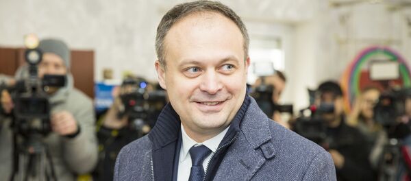 Спикер парламента Андриан Канду проголосовал на выборах в парламент Молдовы Спикер парламента Андриан Канду проголосовал на выборах в парламент Молдовы - Sputnik Молдова