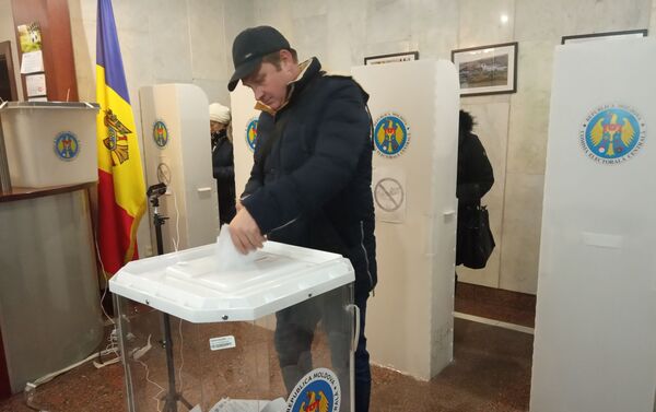Голосование на выборах в парламент Молдовы в Москве - Sputnik Молдова