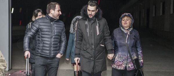 Максим Завидия вернулся в Молдову после экстренной госпитализации в Москве - Sputnik Молдова